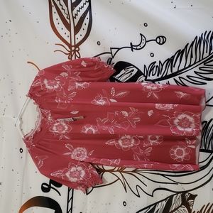 NWT Pink & White top Small